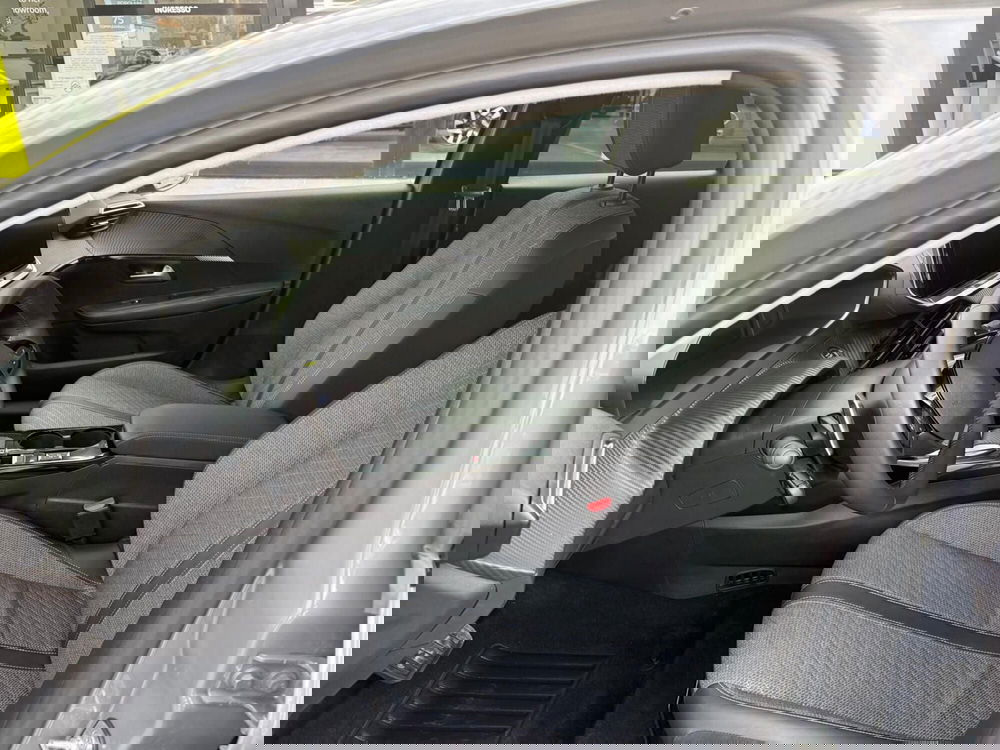 Peugeot 208 usata a Massa-Carrara (13)