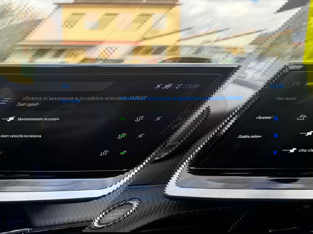 Peugeot 208 usata a Massa-Carrara (18)