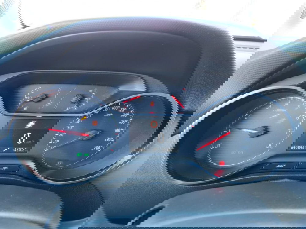 Opel Crossland usata a Foggia (11)