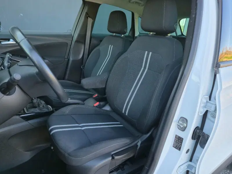 Opel Crossland usata a Foggia (14)