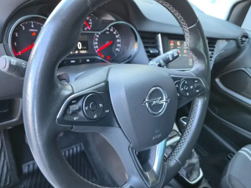 Opel Crossland usata a Foggia (15)