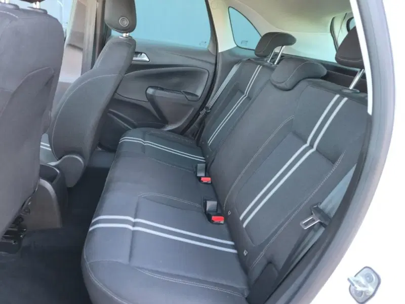 Opel Crossland usata a Foggia (18)