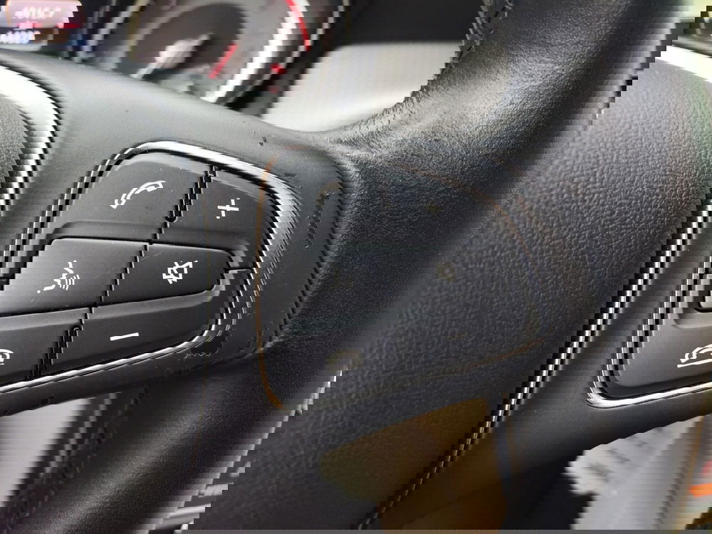 Mercedes-Benz GLA SUV usata a Modena (13)