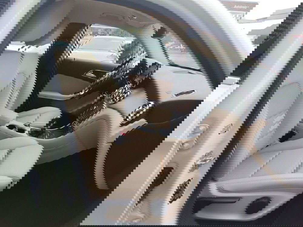 Mercedes-Benz GLA SUV usata a Modena (14)