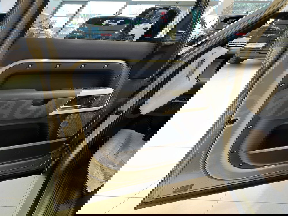 Land Rover Defender usata a Forlì-Cesena (14)