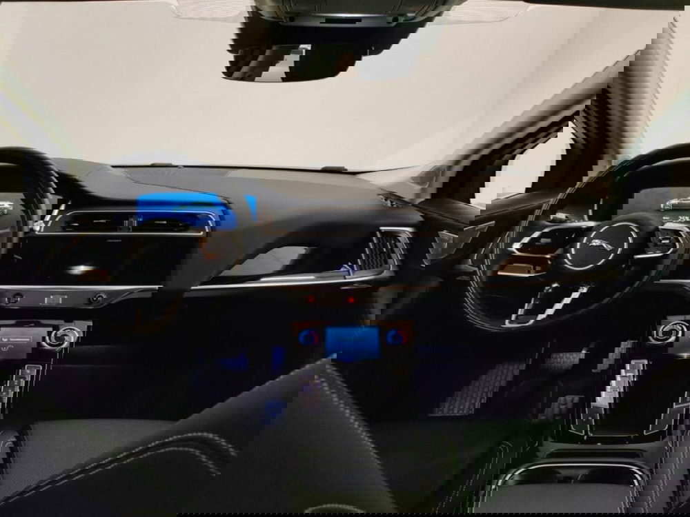 Jaguar I-Pace usata a Verbano Cusio Ossola (4)