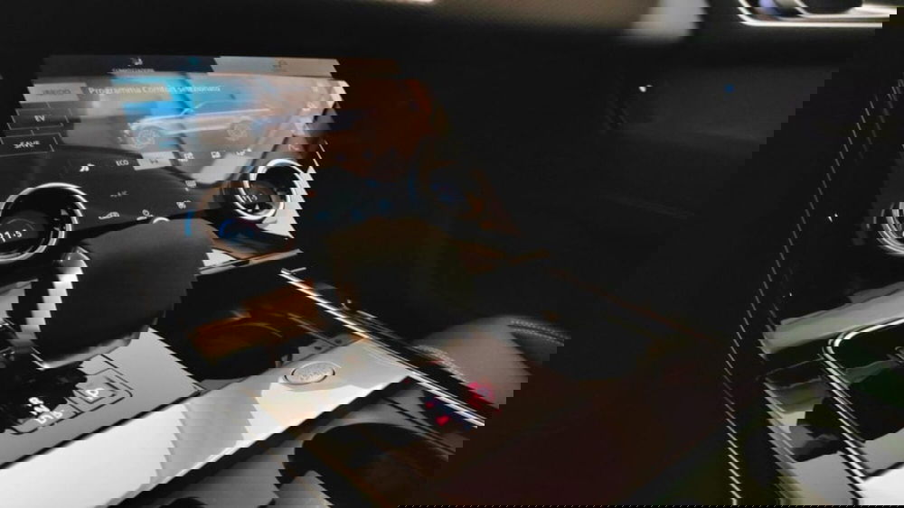 Land Rover Range Rover Velar usata a Verbano Cusio Ossola (14)