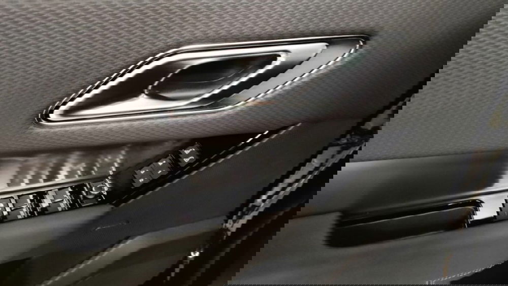 Land Rover Range Rover Velar usata a Verbano Cusio Ossola (17)