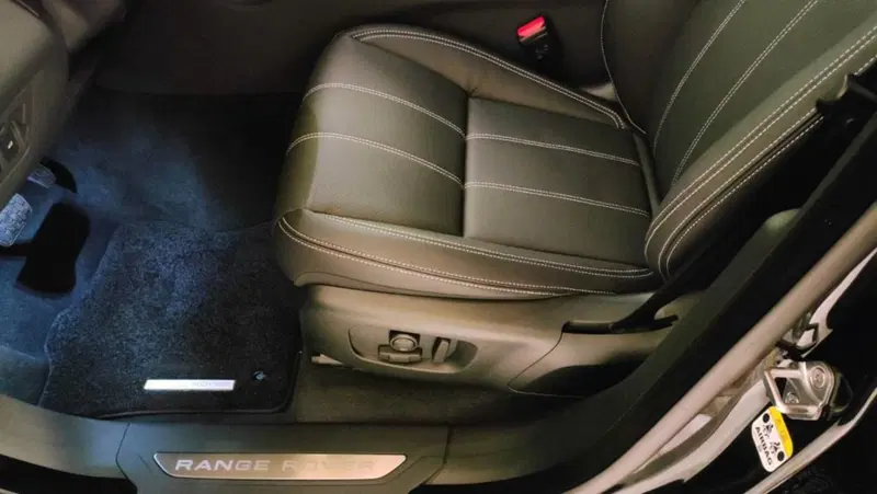 Land Rover Range Rover Velar usata a Verbano Cusio Ossola (18)