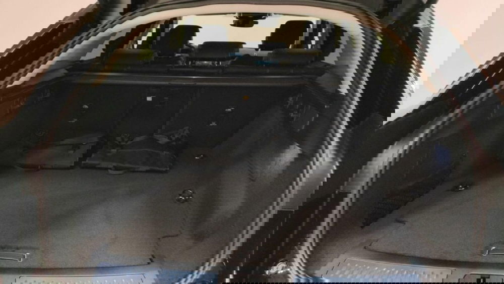 Land Rover Range Rover Velar usata a Verbano Cusio Ossola (19)