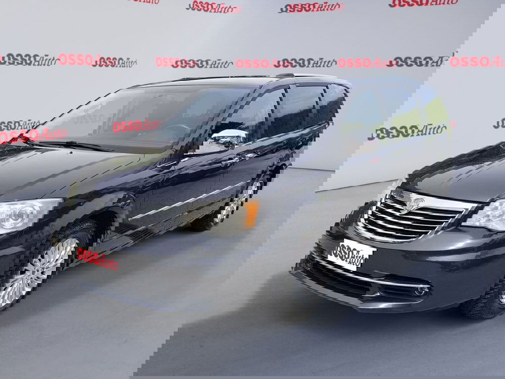 Lancia Voyager usata a Udine