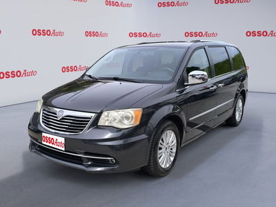 Lancia Voyager 2.8 Turbodiesel Platinum 163 CV del 2012 usata a Udine