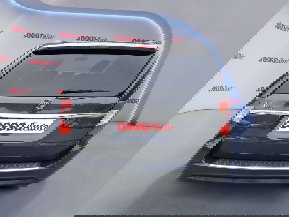 Lancia Voyager usata a Udine (6)