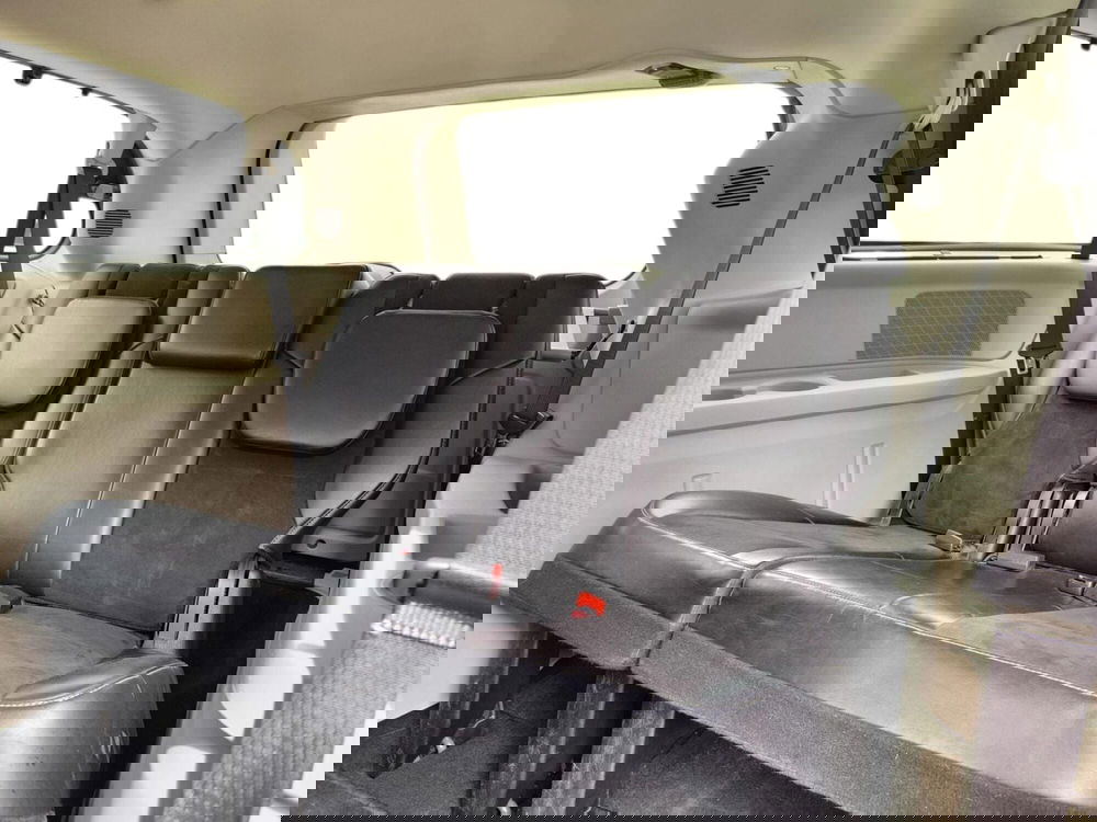 Lancia Voyager usata a Udine (9)