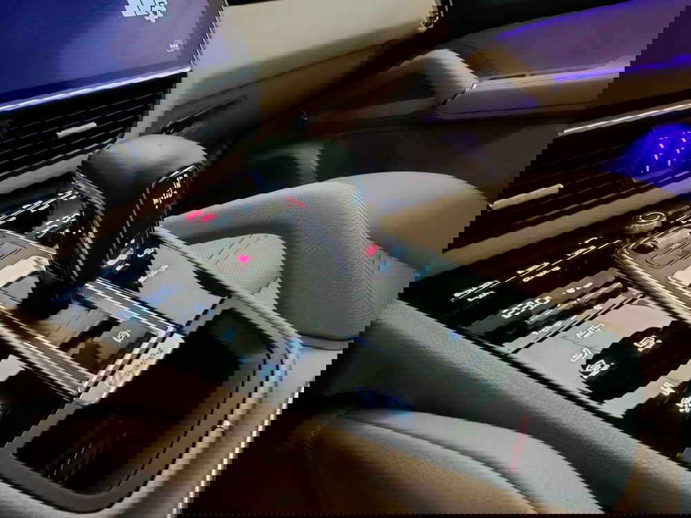 Porsche Cayenne usata a Verbano Cusio Ossola (11)