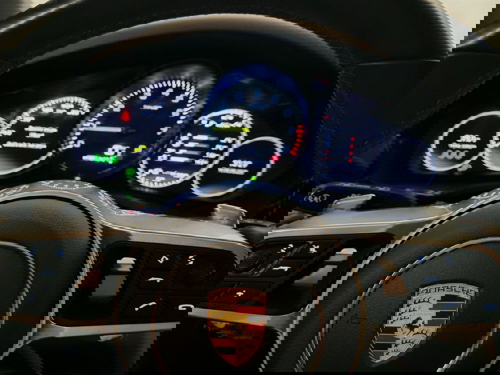 Porsche Cayenne usata a Verbano Cusio Ossola (12)