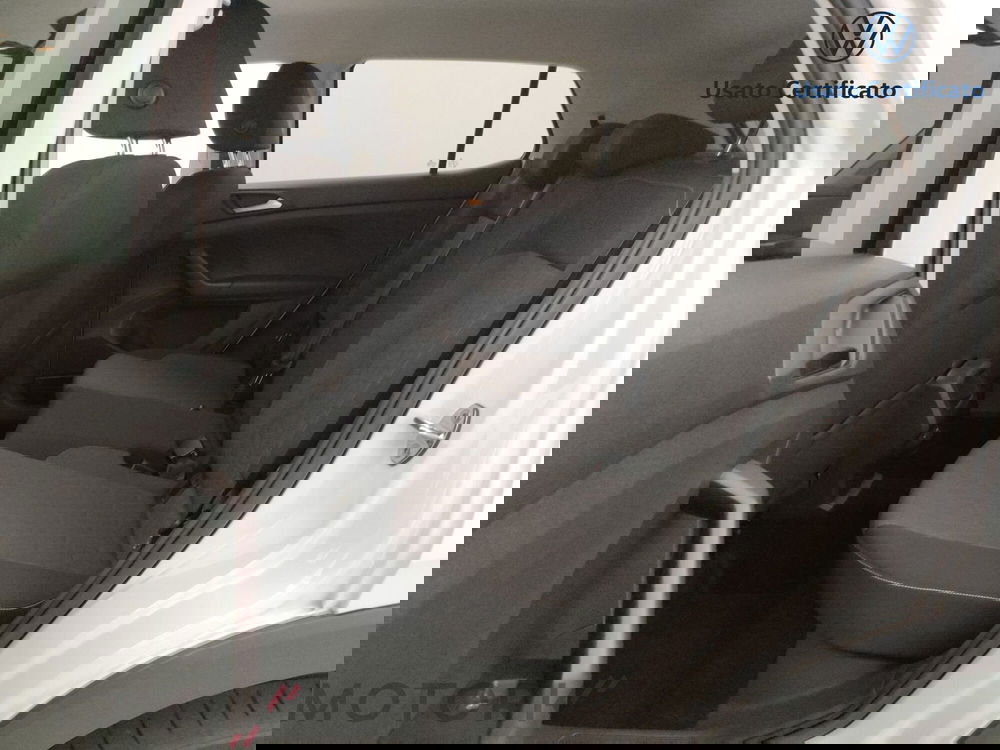 Volkswagen T-Cross nuova a Varese (10)