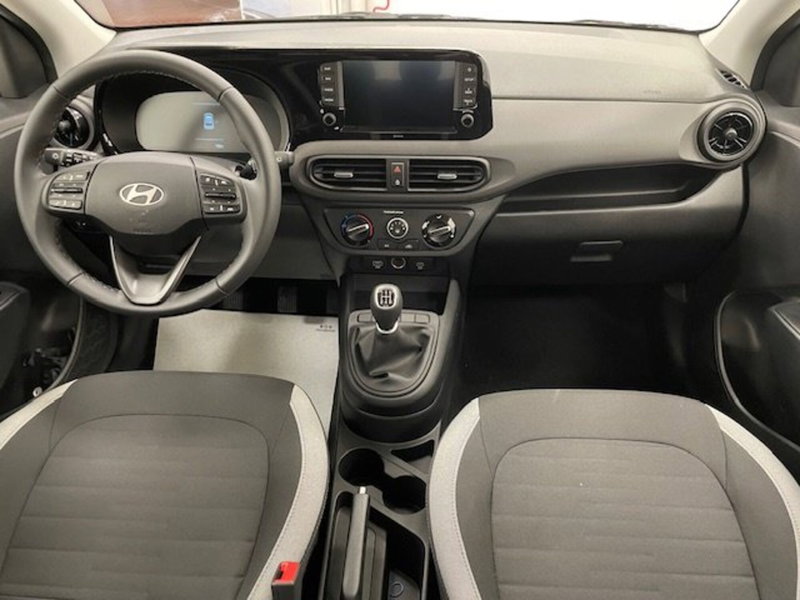 Hyundai i10 nuova a Savona (11)