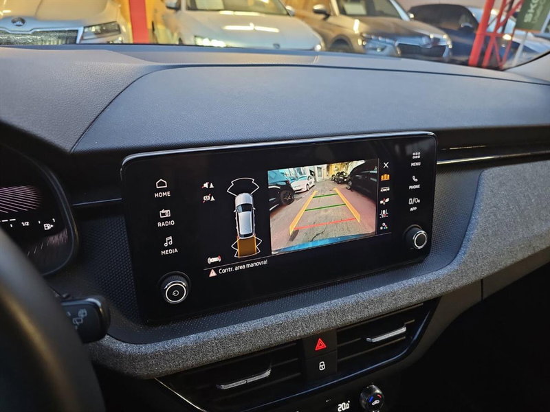 Skoda Kamiq usata a Lecco (14)