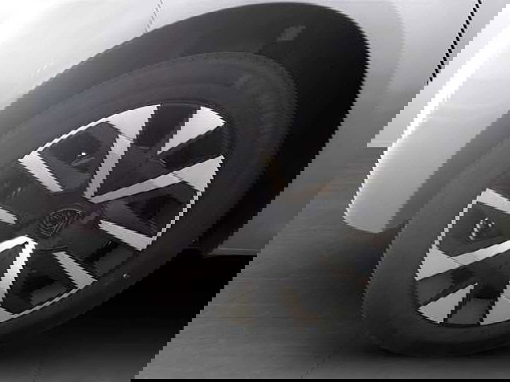 Peugeot 208 nuova a Varese (8)