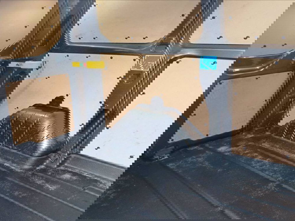 Ford Transit Custom Furgone usata a Milano (18)