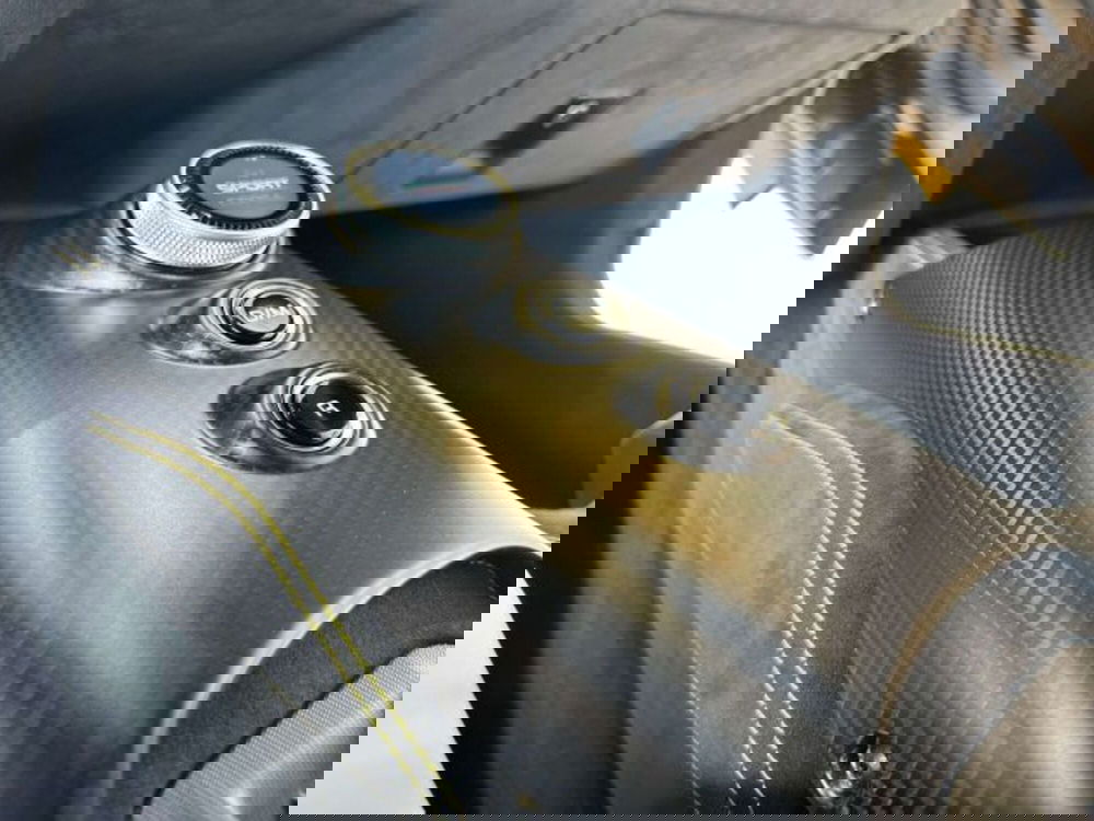 Maserati MC20 usata a Torino (8)