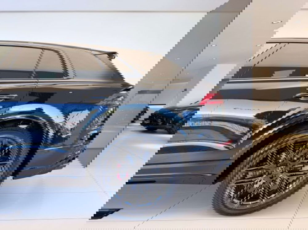 Audi RS Q8 nuova a Torino (12)