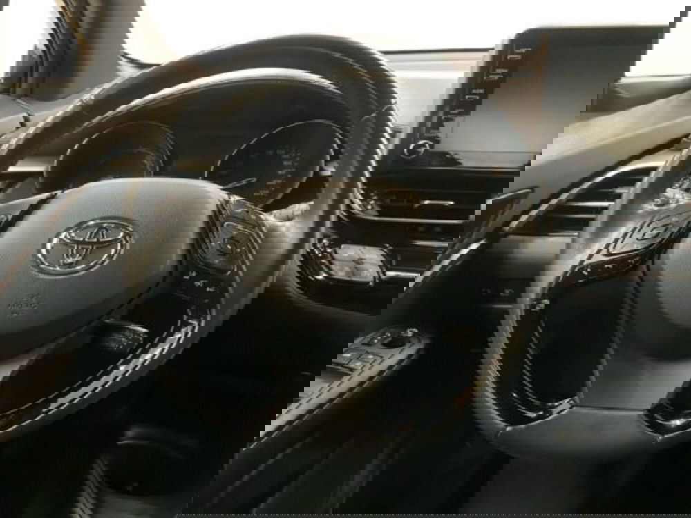 Toyota Toyota C-HR usata a Vercelli (10)