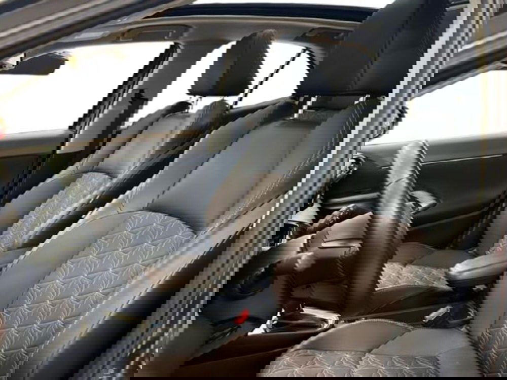 Toyota Yaris Cross usata a Vercelli (12)