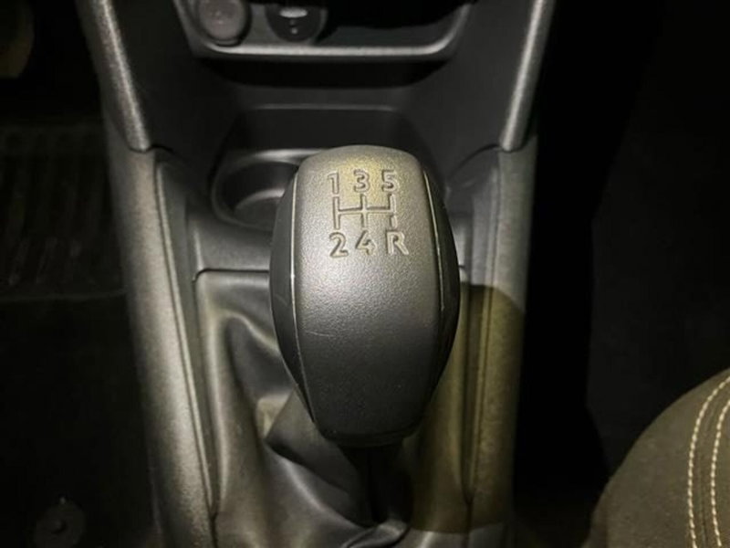 Peugeot 208 usata a Como (13)