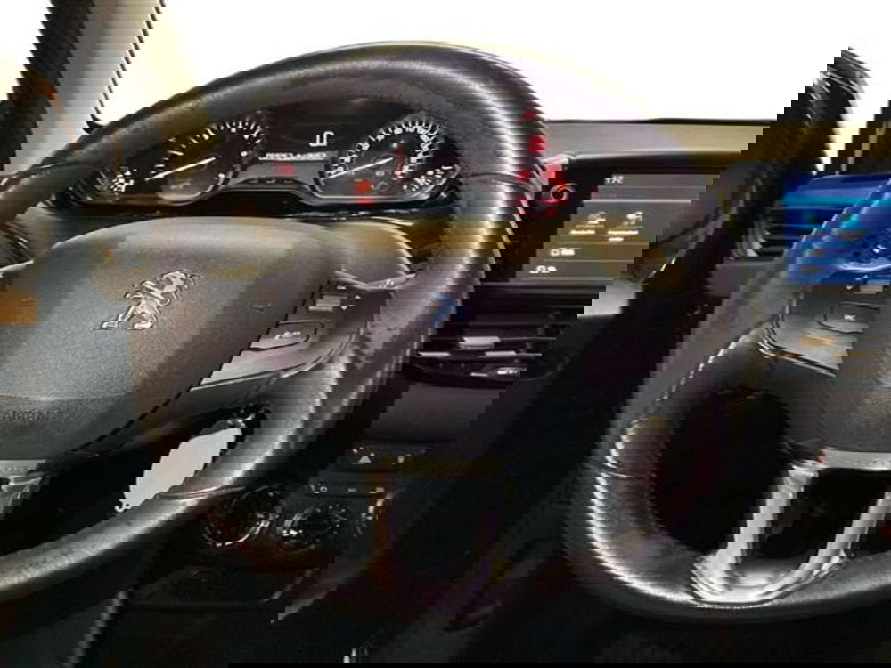 Peugeot 208 usata a Como (16)