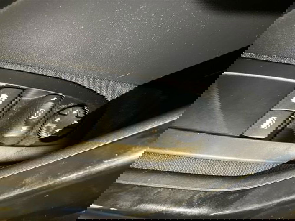 Peugeot 208 usata a Como (20)