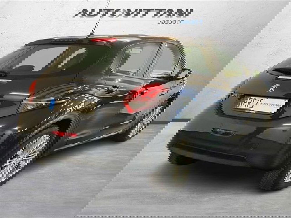 Peugeot 208 usata a Como (3)