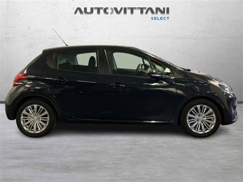 Peugeot 208 usata a Como (5)