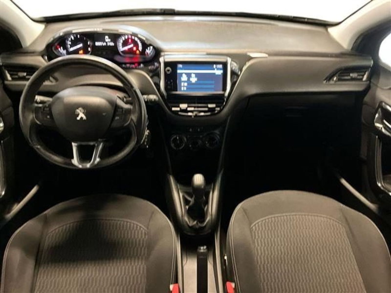 Peugeot 208 usata a Como (9)