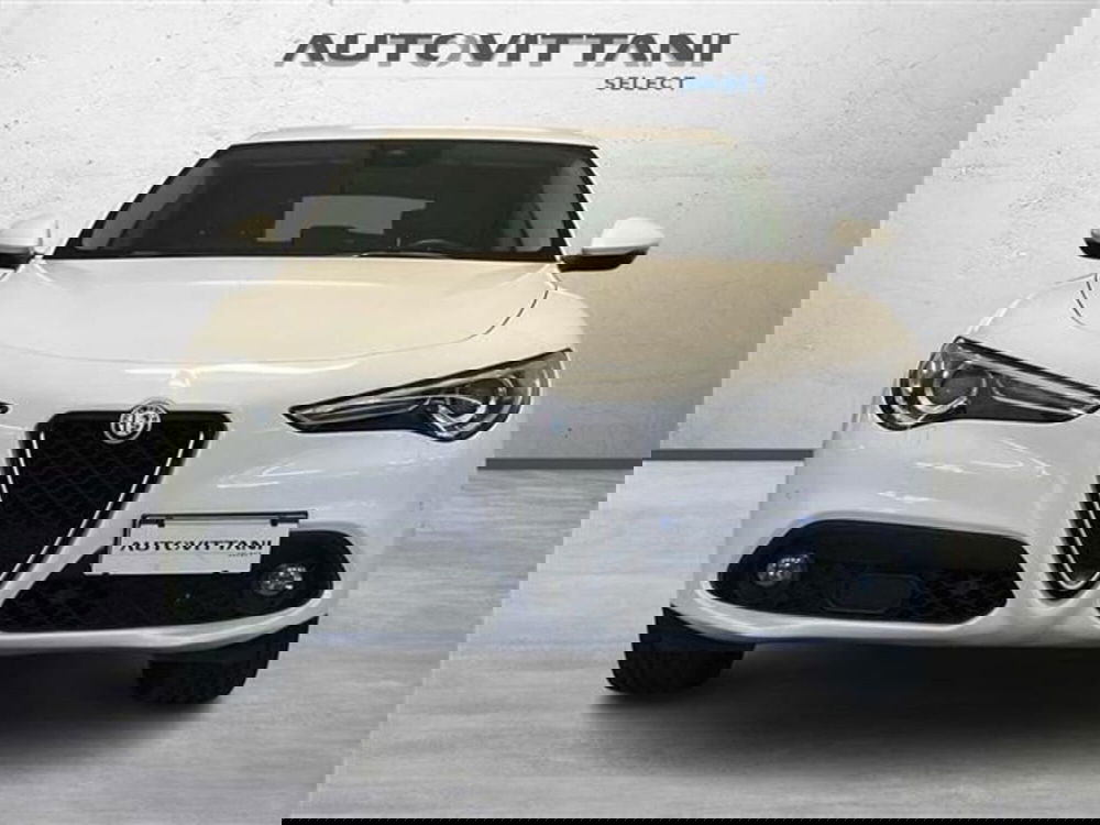 Alfa Romeo Stelvio usata a Como (2)