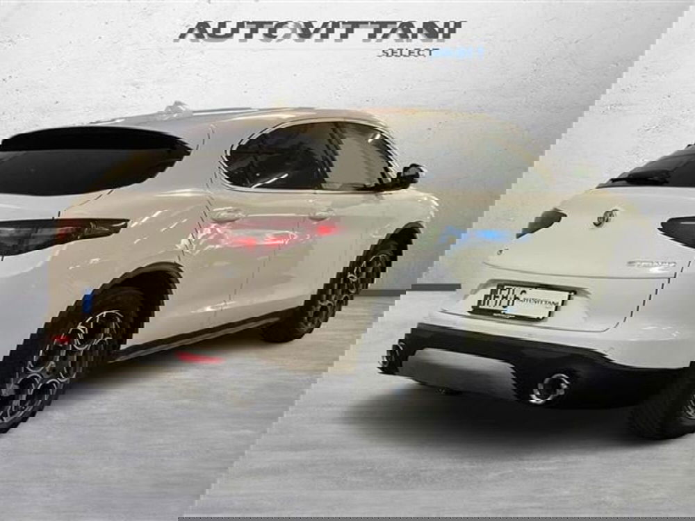 Alfa Romeo Stelvio usata a Como (3)