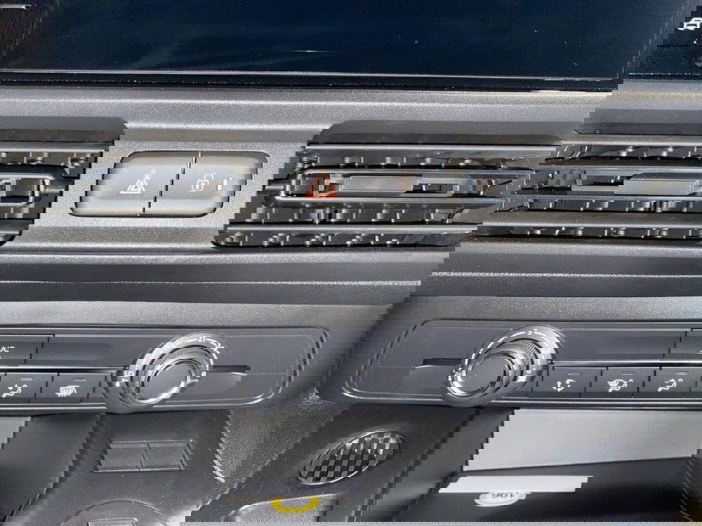 Peugeot Partner Furgone nuova a Torino (11)