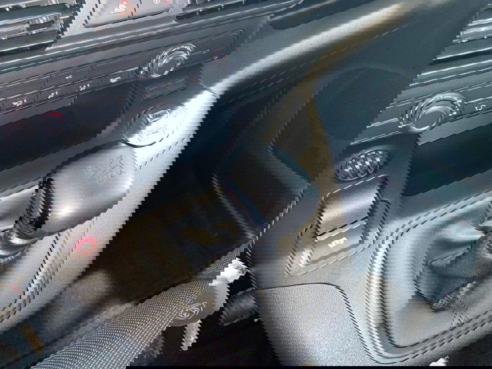 Peugeot Partner Furgone nuova a Torino (12)