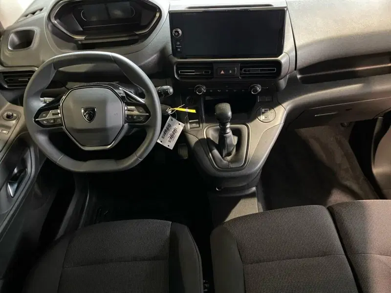 Peugeot Partner Furgone nuova a Torino (6)