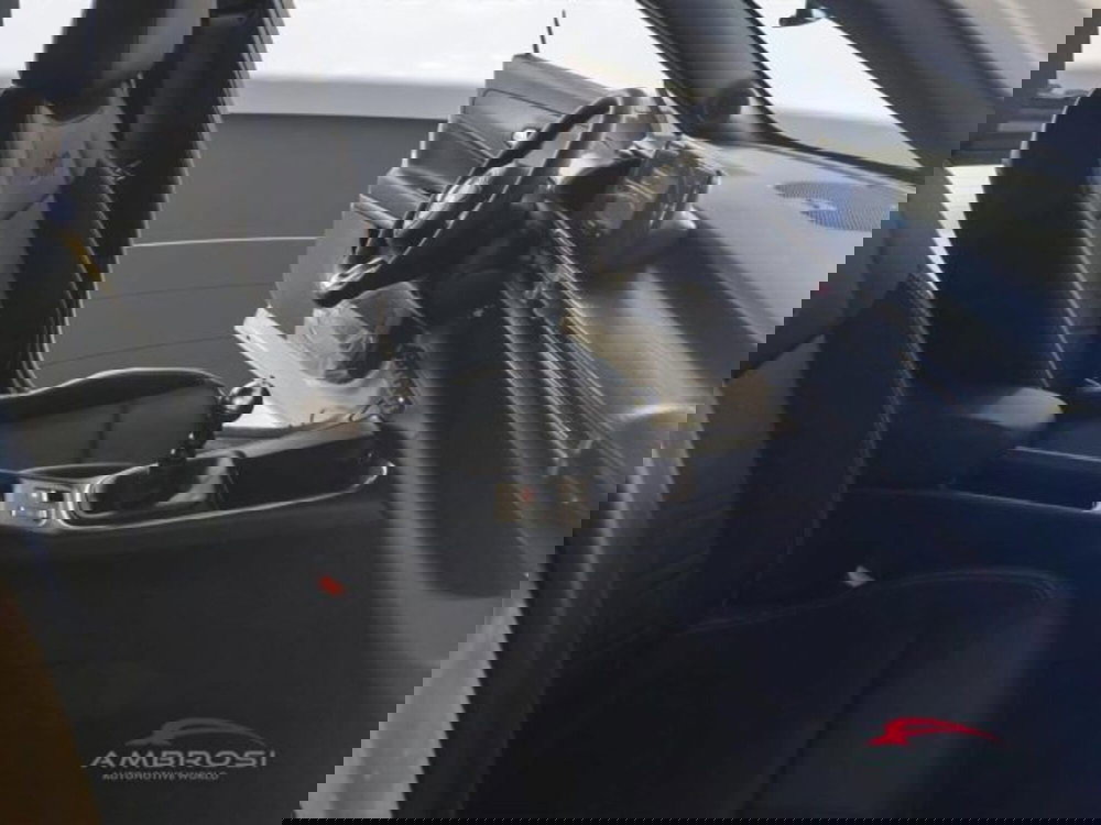 Jeep Avenger nuova a Perugia (12)