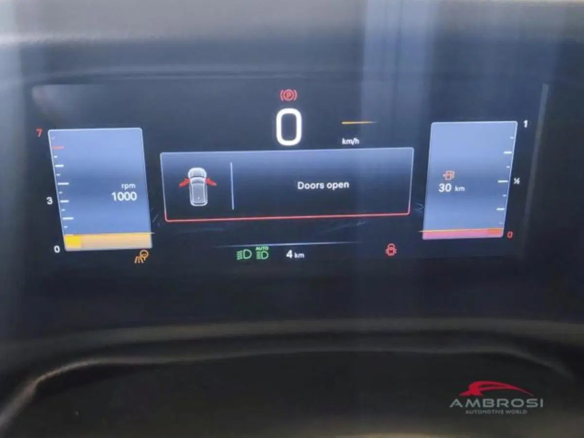 Jeep Avenger nuova a Perugia (13)