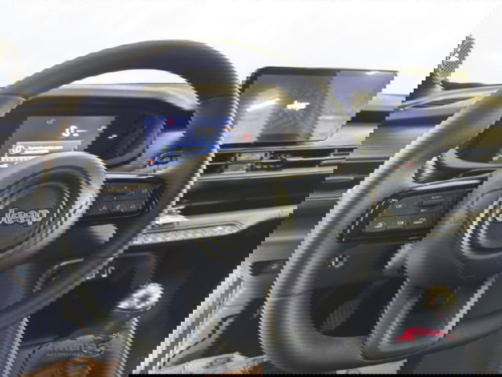 Jeep Avenger nuova a Perugia (14)