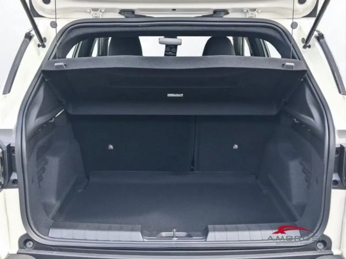 Jeep Avenger nuova a Perugia (9)