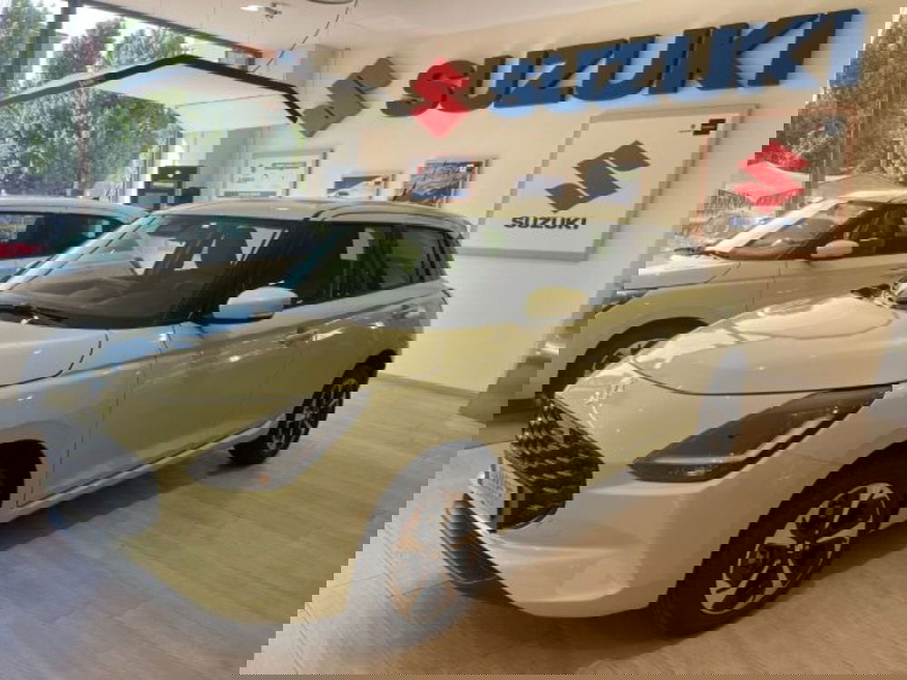 Suzuki Swift nuova a Torino (4)