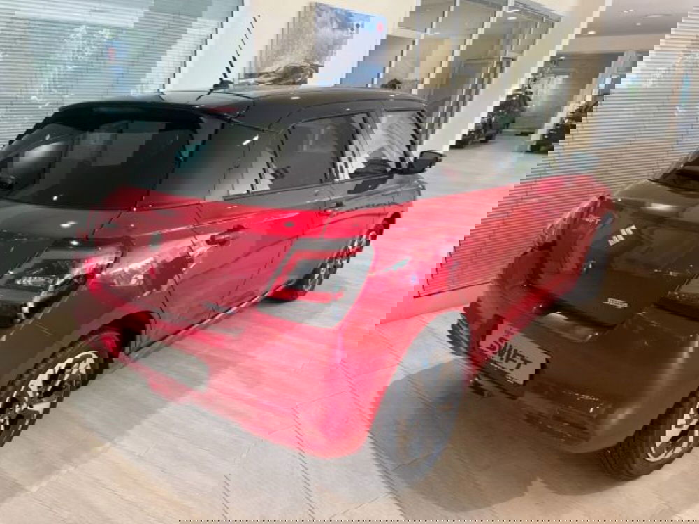 Suzuki Swift nuova a Torino (2)