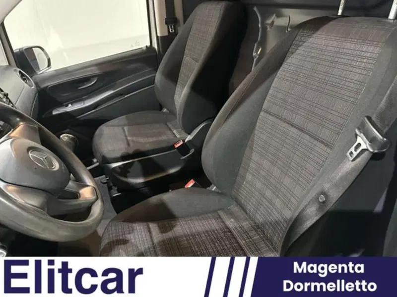 Mercedes-Benz Vito usata a Milano (10)