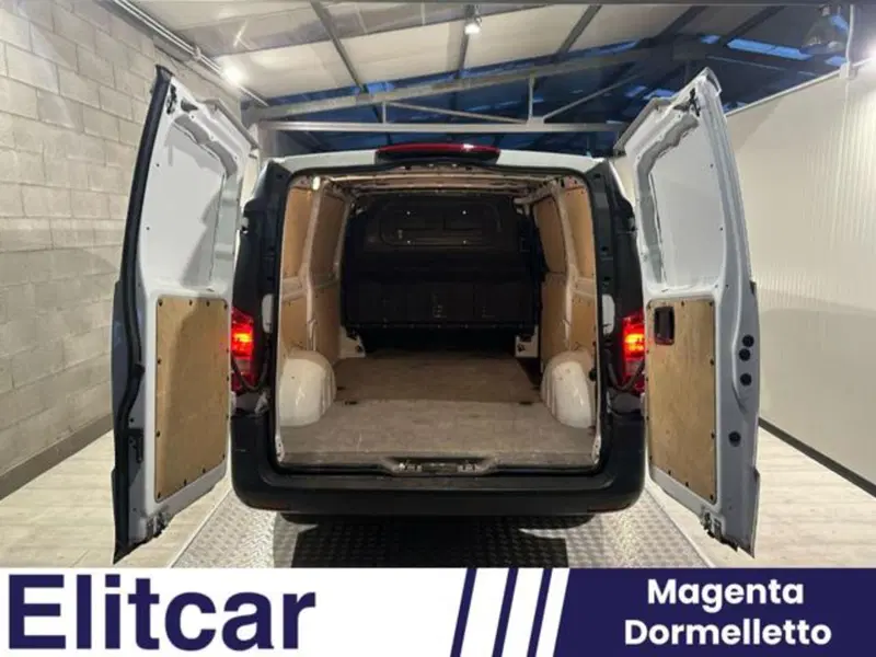 Mercedes-Benz Vito usata a Milano (12)