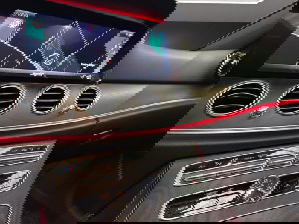 Mercedes-Benz Classe E Station Wagon usata a Milano (13)
