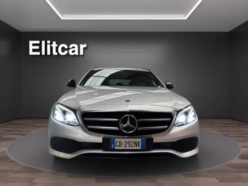 Mercedes-Benz Classe E Station Wagon usata a Milano (2)